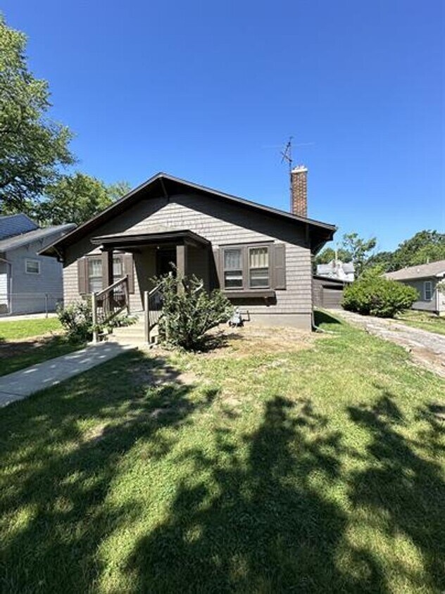 Foto principal - 807 N Orchard St