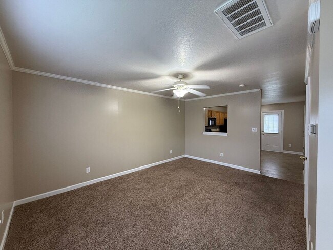 Foto del edificio - 110 Ashwood Dr