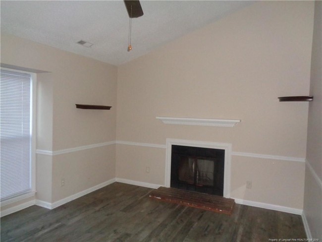 Building Photo - 509 Coronation Dr
