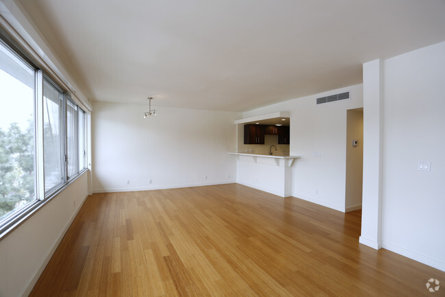 1BR, 1BA-782 SF - Hollywood Ardmore