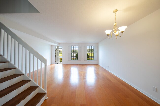 Foto del edificio - 150 Wentworth Ct