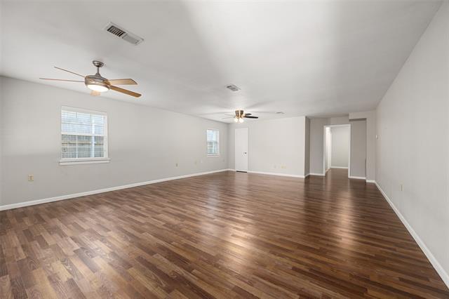 Foto del edificio - 2200 W Rosedale St S