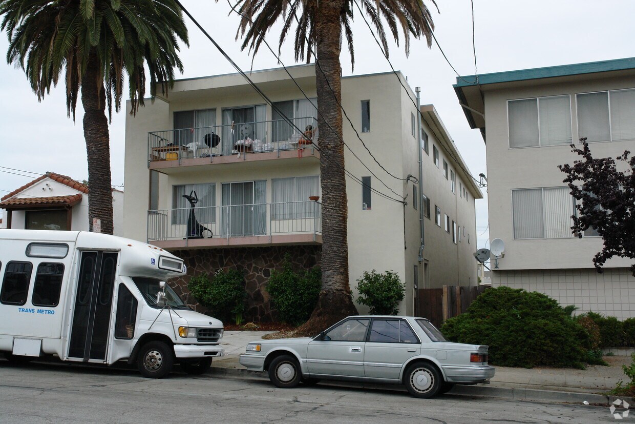 Foto del edificio - 233 San Luis Ave