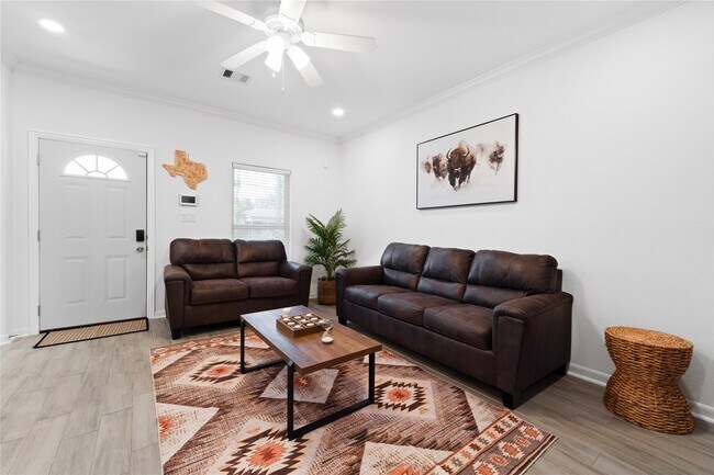 Foto del edificio - 7980 Ethel St