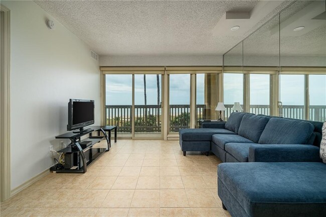 Foto del edificio - 4000 Surfside Blvd