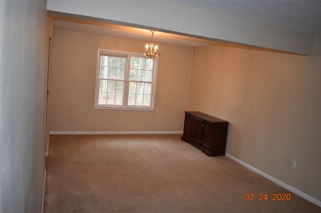 Building Photo - 4022 Delvin Dr