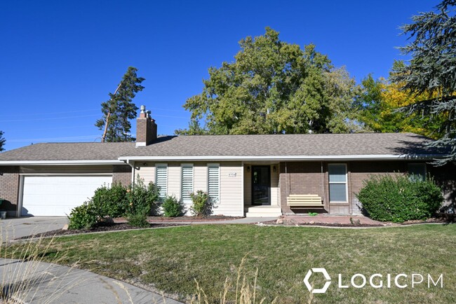 Building Photo - Beautiful Home in Sandy, UT!