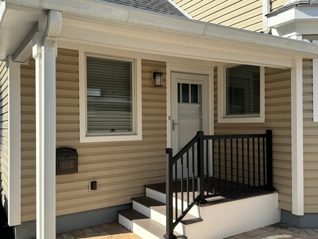Building Photo - 441 New York Ave