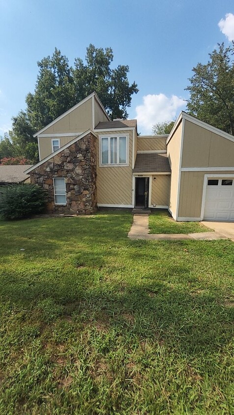 Photo - Welcome to 6008 Mingle Dr!