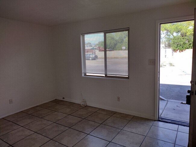 Building Photo - 1730 E Prince Rd