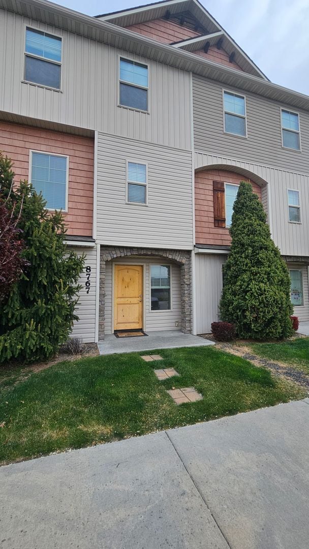 Building Photo - 8767 W Pine Valley Ln