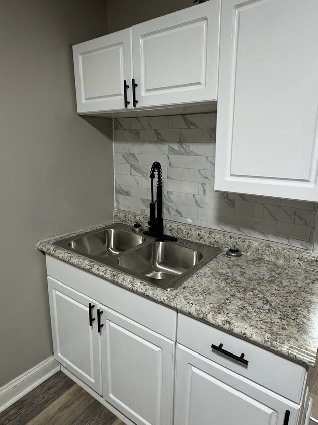 Foto principal - 3623 Parrish Ave