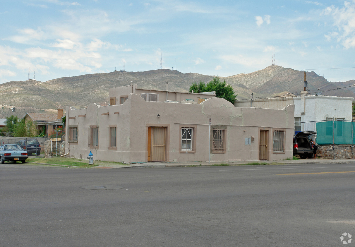 Primary Photo - 601 N Copia St