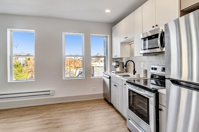 Foto del edificio - 3546 N Southport Ave