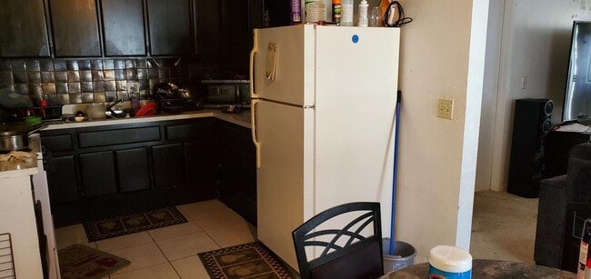 Building Photo - 732 43rd St