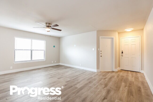 Building Photo - 8042 Swindow Cir