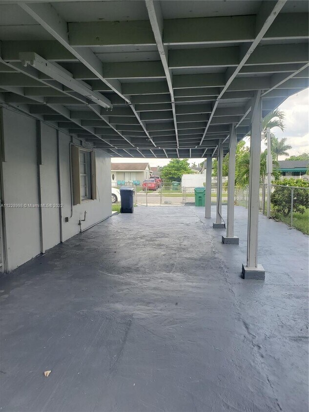 Building Photo - 30061 SW 155th Ave
