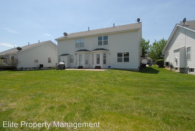 Building Photo - 2 br, 2.5 bath House - 32 Jost Villa