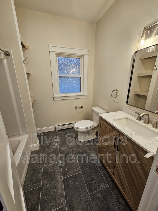 Photo - 75 Loomis Street - 2 Apartment