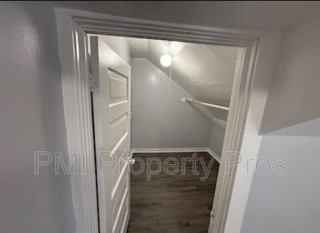 Foto del edificio - 3225a N 27th St