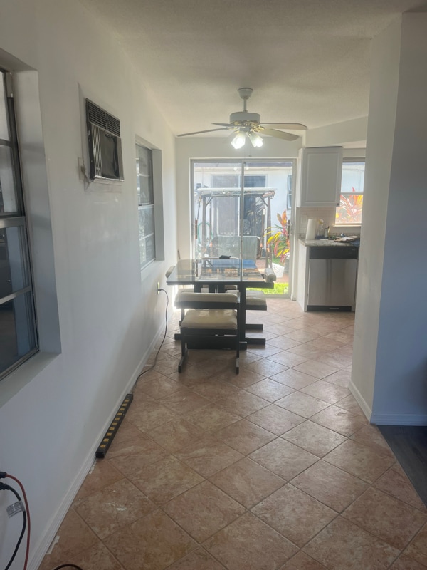 Foto del edificio - 6165 58th St N
