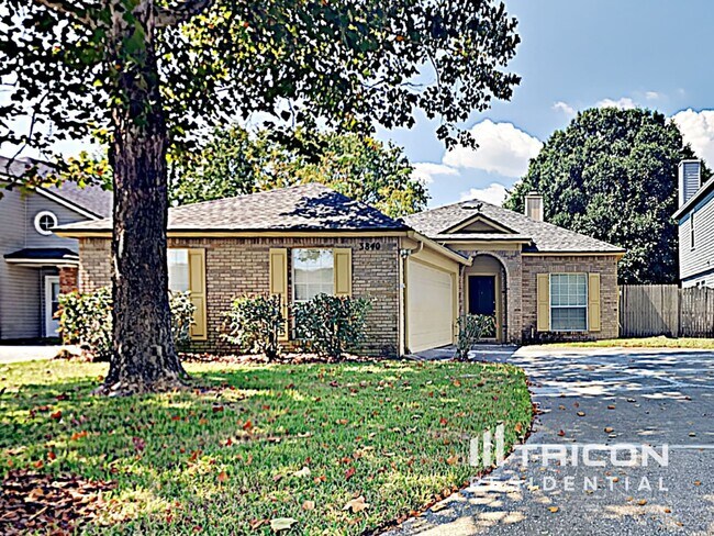 Foto del edificio - 3840 Tallcott Dr