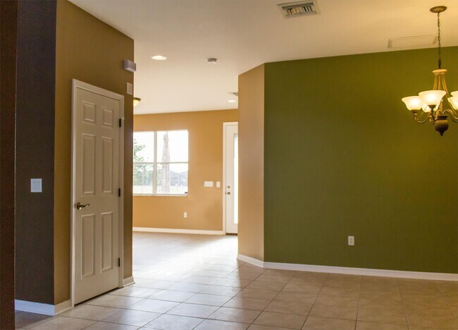 Building Photo - 30534 Pecan Valley Loop
