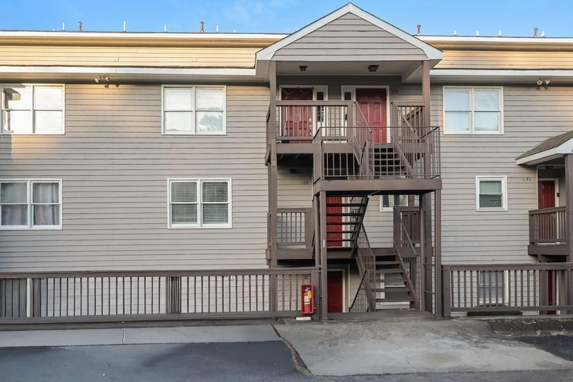 Primary Photo - 2505 W Broad St