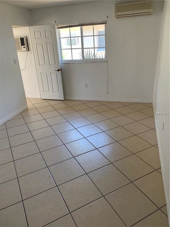 Foto del edificio - 520 W Venice Ave