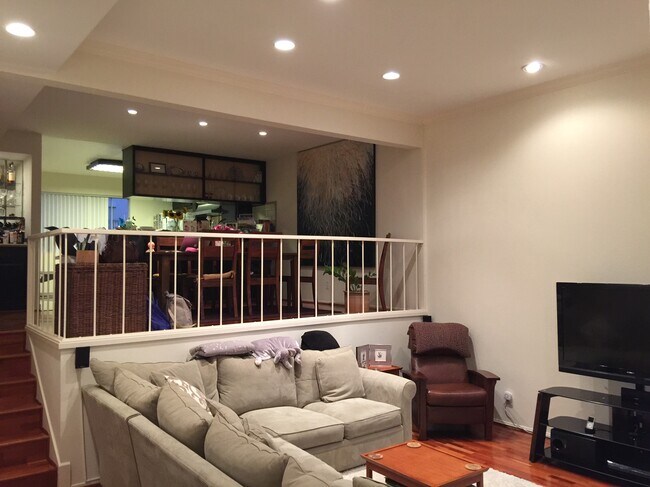 Building Photo - 4339 Alla Rd