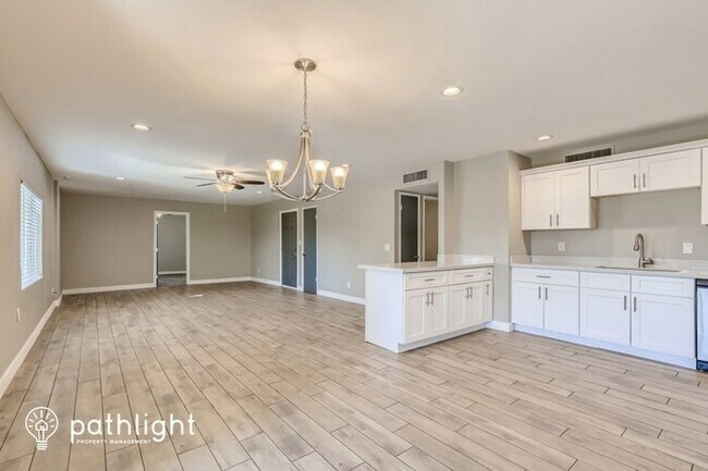 Foto del edificio - 3429 W Mandalay Lane, Phoenix, AZ, 85053