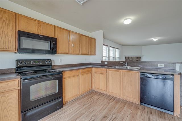 Building Photo - 2100 Pine Knoll Way