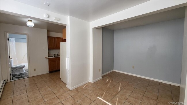 Building Photo - 139 Rombout Ave