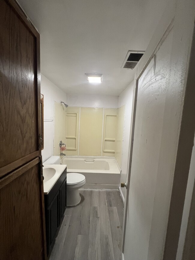 Foto del edificio - 1287 E Willard Ave