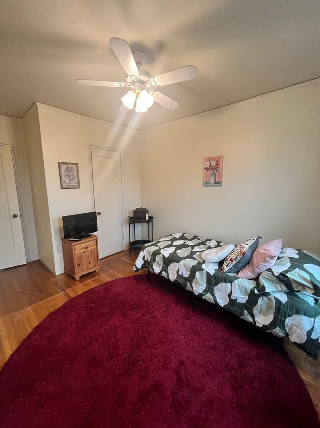 Bedroom 1 - 3000 Morcom Ave