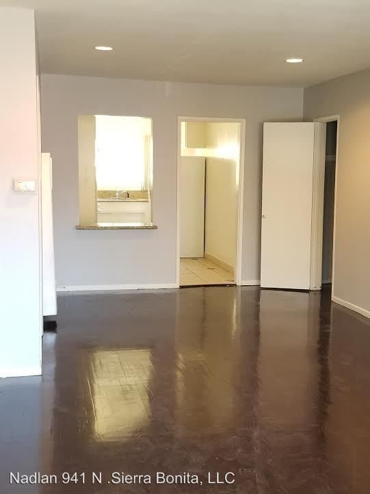 Building Photo - 941 N Sierra Bonita Ave