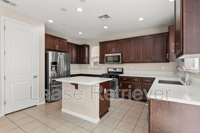 Building Photo - 2631 Clarita Dr