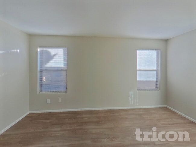 Building Photo - 40399 W Thornberry Ln