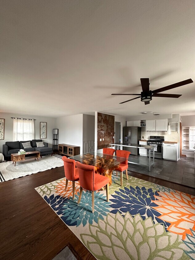 Foto principal - 5100 Turner Ave