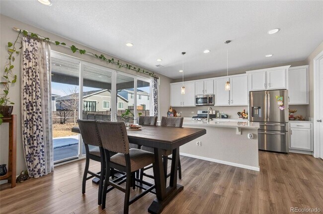 Foto del edificio - 26923 E Archer Ave