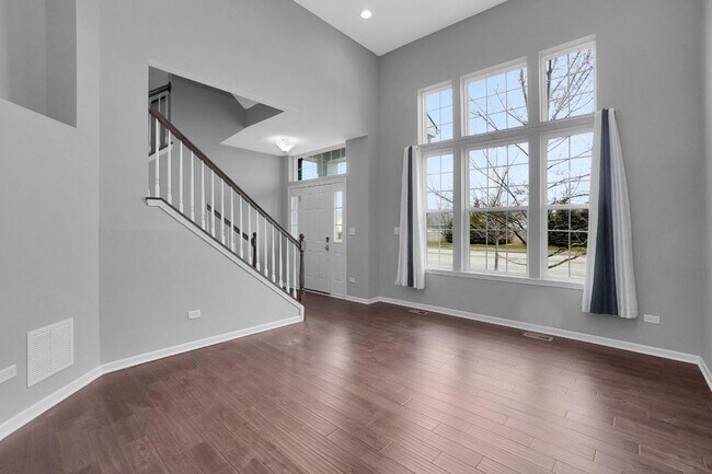 Building Photo - 4336 Monroe Ave