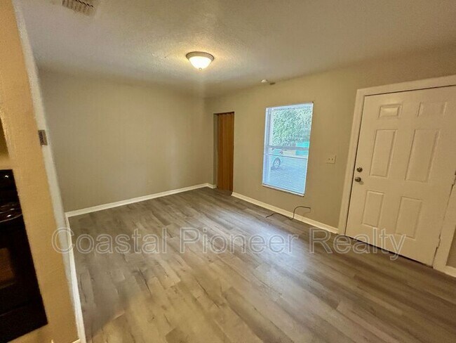 Foto del edificio - 11729 N 12th St