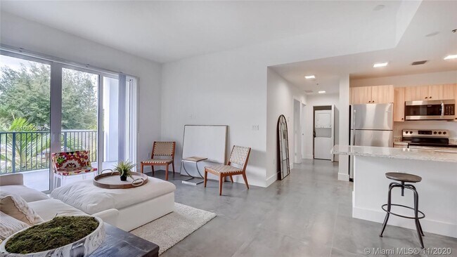 Foto del edificio - 2010 SW 25th Terrace