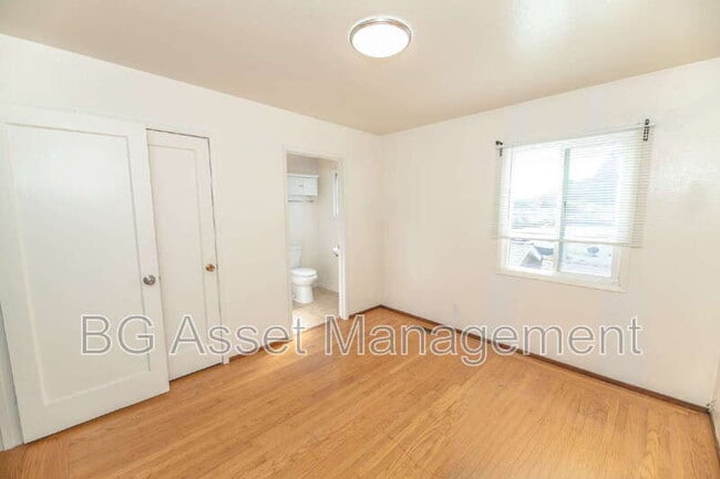 Building Photo - 3023 Yolo Ave