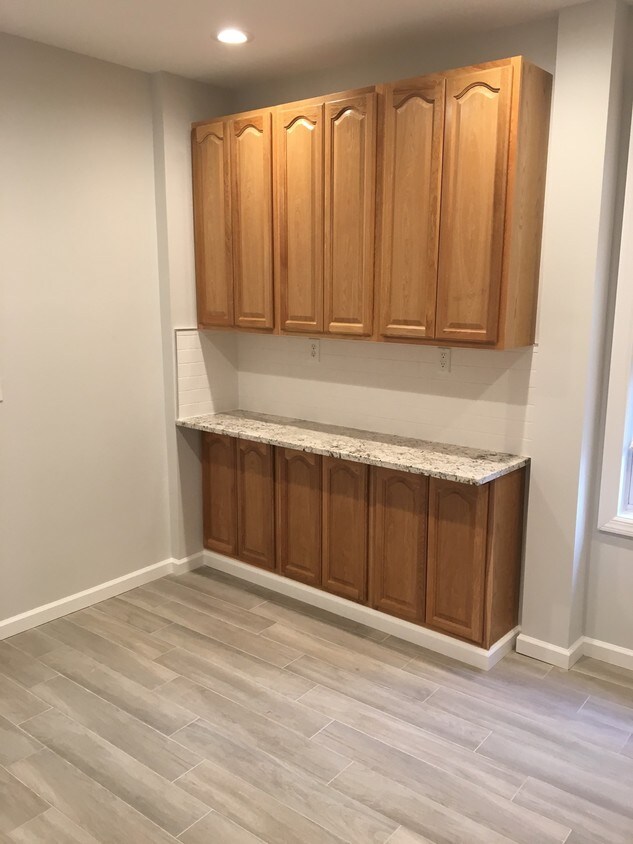 Kitchen - 1631 Crosby Ave