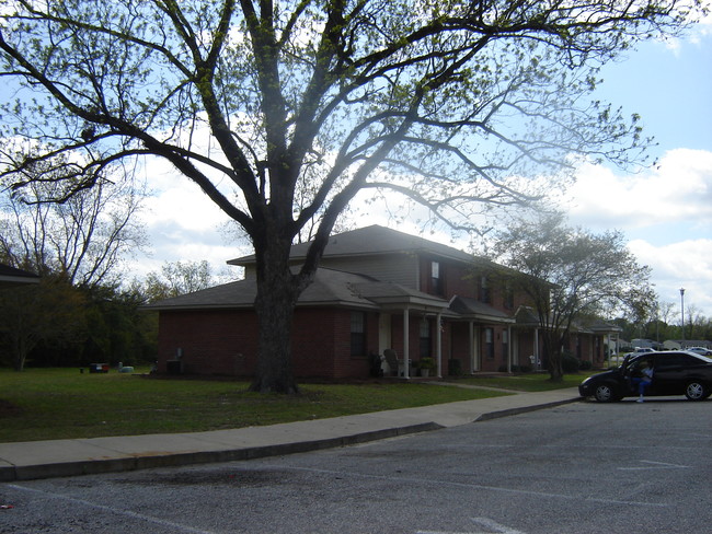 Building Photo - Coolawahee Apartments