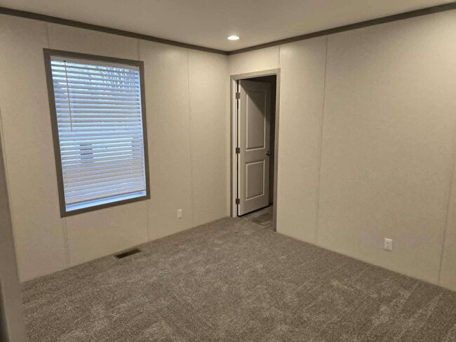 Building Photo - 613 Polk St