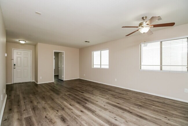 Building Photo - 5713 S 34th Ave