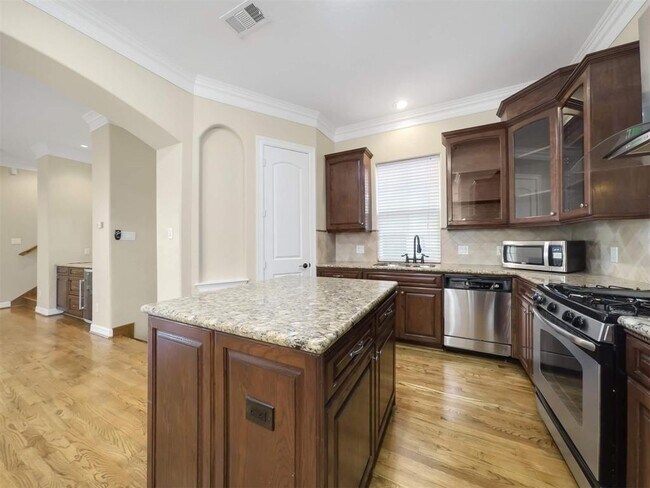 Foto del edificio - 2736 Cortlandt St