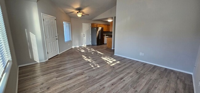 Building Photo - 186-186 Ringuette St